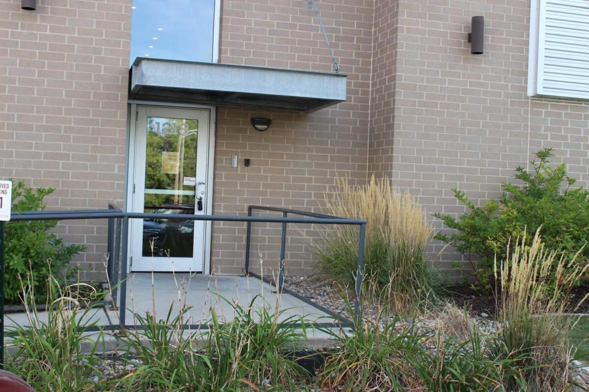 Spacious 2BR Suite Plus Patio Near Iowa State Ames Zewnętrze zdjęcie